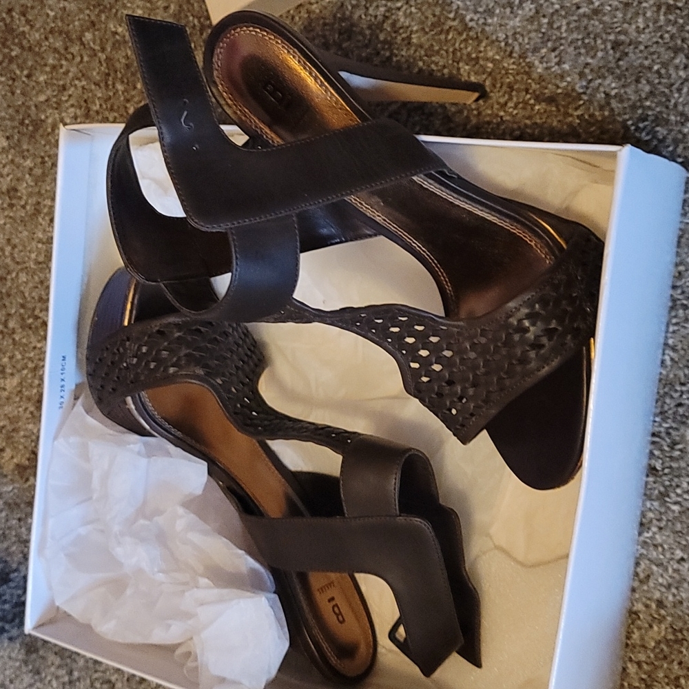 Super cute heels worn 1x
